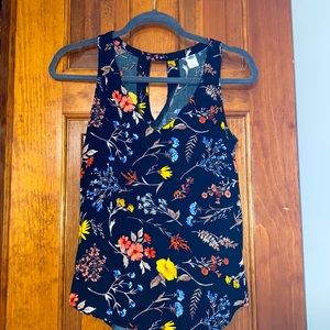 Old navy blouse with flower pattern